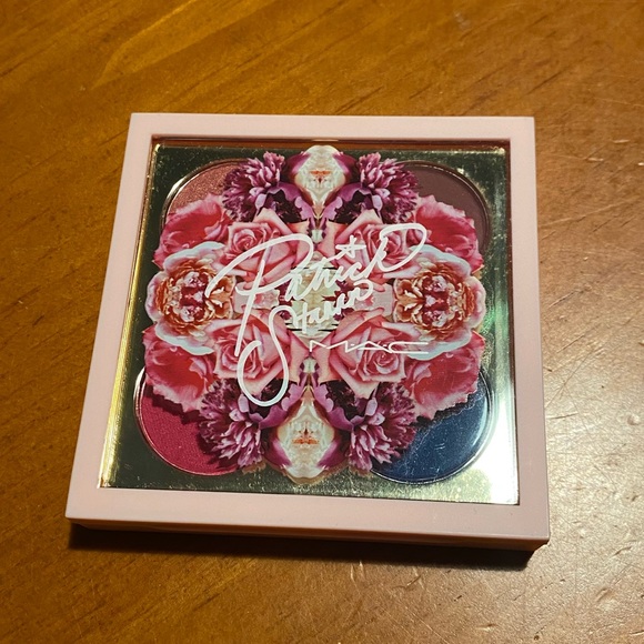 MAC Eye Shadow Palette - Picture 3 of 15